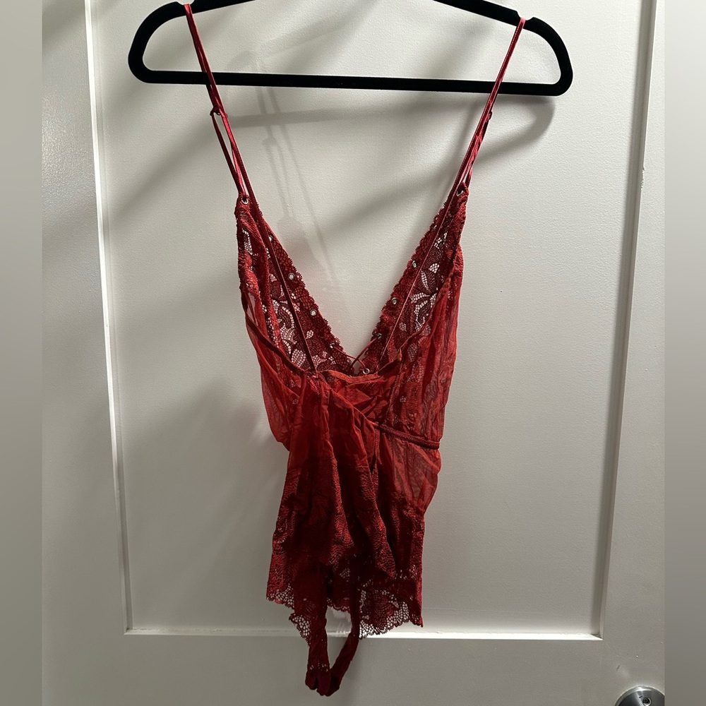 Red Lingerie - Picture 2 of 2